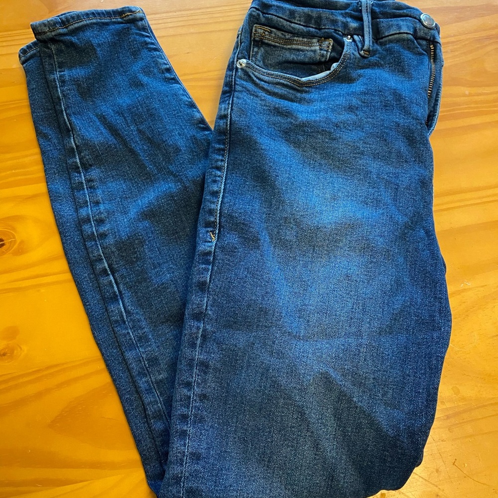 Good American, good waist skinny Jean